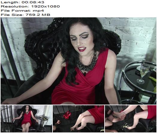 Mistress Blackdiamoond  Crushing bananas  and you will eat the mess preview