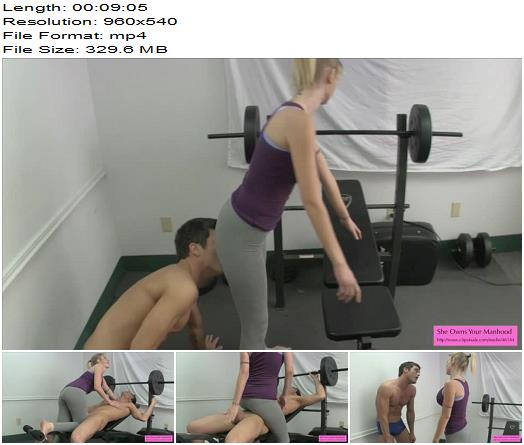 Vanessa Ballbusting in the Gym Part 1 preview