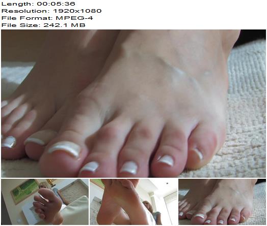 Noemis World  Annika big soles and french pedicure preview