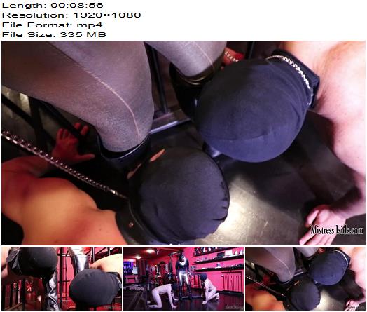  Mistress Iside  DOUBLE CLEANING FOR MY BOOTS  preview