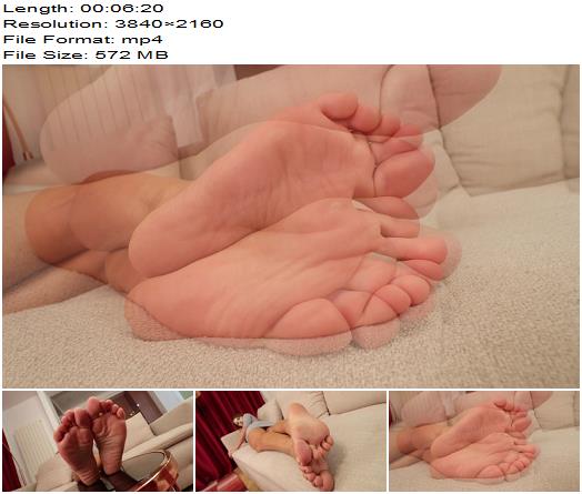Noemis World  Nia  Her small wide soles need your full attention  Fetish preview