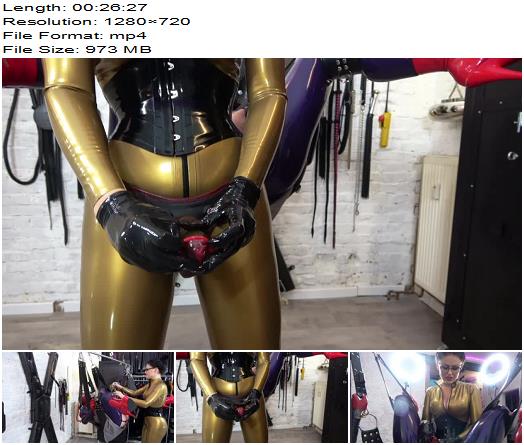 Mistress Blackdiamoond  Using the rubber bitch  StrapOn preview
