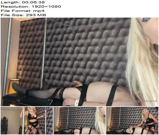 Lady Dark Angel Tease tease tease Session Face Sitting Smothering preview