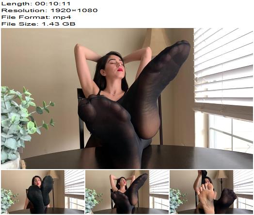 Goddess Juliet  Black Socks and Nylons preview