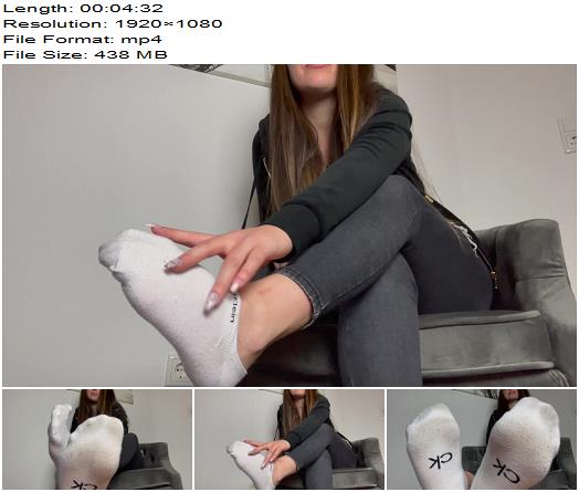 MoneyDomK  Kauf schwitzige Socken preview