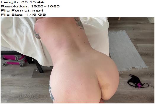 ScarletEllie Get Mom pregnant in front of Dad preview