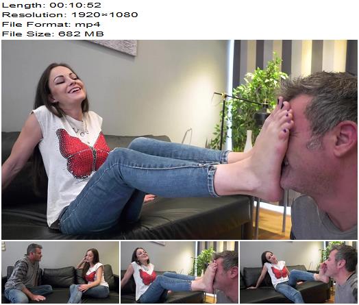 Abbie Cat Femdom World  From boyfriend to slave  The beginnings  Foot Worship preview
