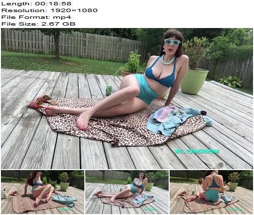 DommeTomorrow  IGNORED Towel Holding Bitch preview