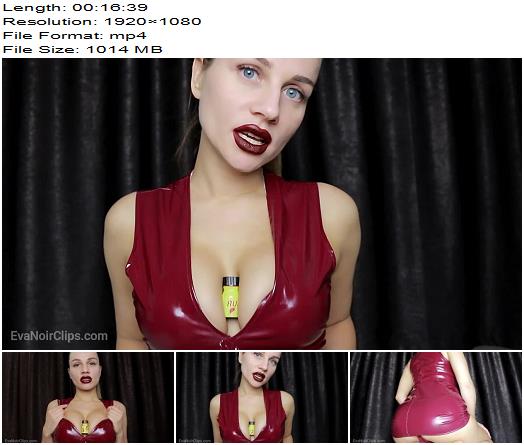 Miss Eva Noir  Sniff sniff and ride preview