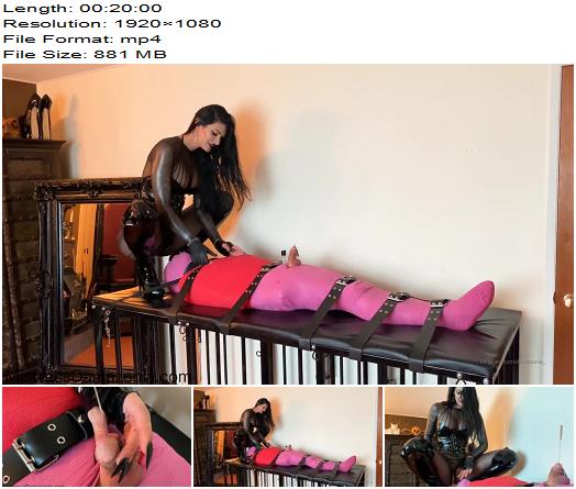 Mistress Damazonia  I mummiffied my slave in vetwrap and teased preview