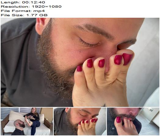 Goddess Grazi  Suck my feet and shut up preview