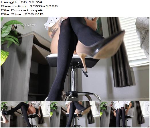 Lindsey Leigh  Office Crush Seduces You With Pantyhose preview