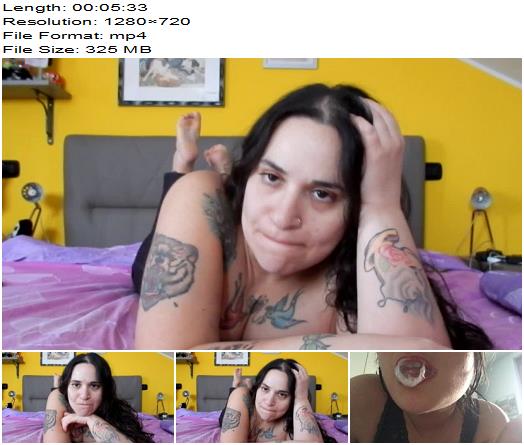 Miss Urbex Double Spit Show preview