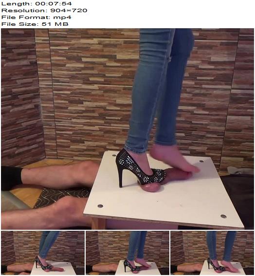 VIP Crusher 40  High Heels and Footjob in Jeans preview