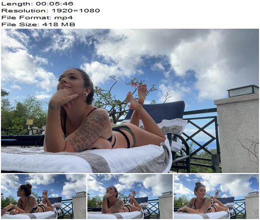 KaylaJaneDanger  5 minutes in the pose preview