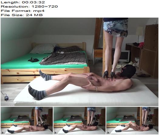 VIP Crusher 40  High Heels Extreme Trampling preview