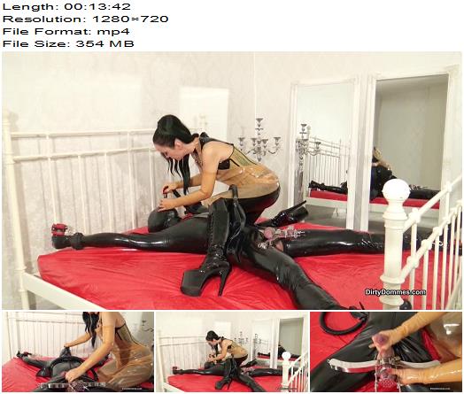 Queens of Kink  Fetish Liza  Rubber Slave Training Stage 2 preview