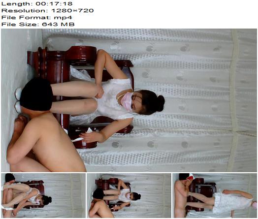 Chinese Femdom  Senior sisters rope pulls the chicken preview