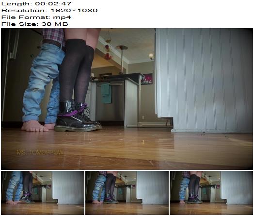 DommeTomorrow FLOOR CUCK preview