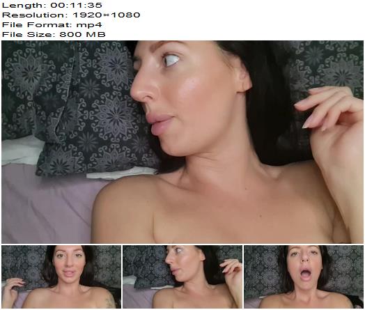 Tattooed Temptress  Fuck Mommy In Front of Lil Sister preview