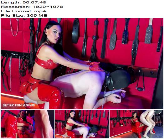 Evil Woman Pegging in red latex preview