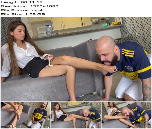 GG producer  Mistress Paulinha  Licking the alpha males cum off Paulinhas feet preview