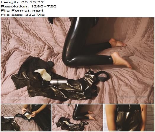 Katerina Piglet  Little Present For You Gusy preview