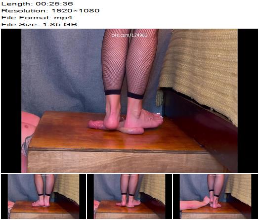 Kloe And Ken Trapped Till You Cum Closeup preview