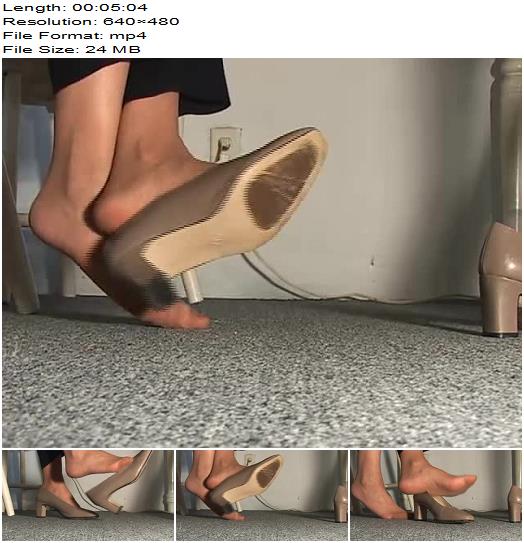 Foot Fetish Fantasys Classic Dangling 8 preview