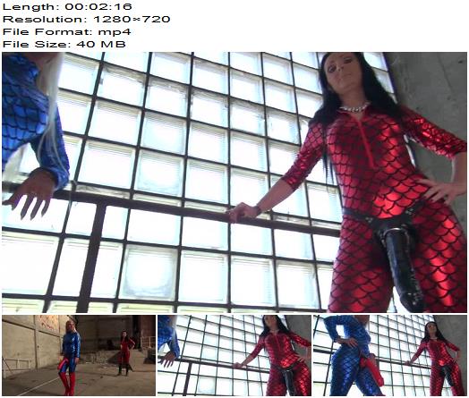 MISTRESS LUCIANA  Luciana di Domizio  Kinky Strapon Ladies Walking preview