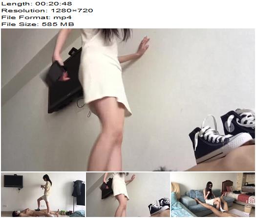 Asian Femdom 5973 Girl Dances in White Socks preview
