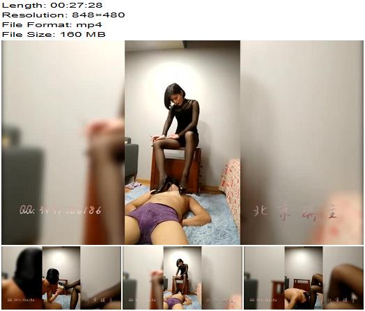 Chinese Femdom Footdom 26 preview