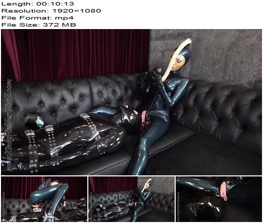 Kinky Rubber World  Fun with my glas Dildo while he is bursting in Chastity preview