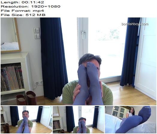 Bondish  Worshipping Paulas Feet In Pantyhose preview