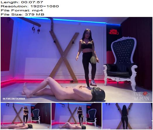 Fetish Chateau Dommes  Femdom gym training with Evilwoman and her pathetic slave preview