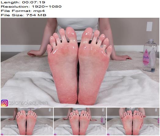 asiansolequeen  Gooning and pumping encouragement with oily soles and toes preview