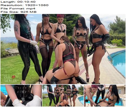 Evil Woman Gangbang By 6 Dommes preview