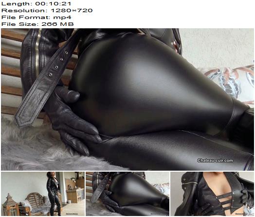 Kinky Leather Clips  Dolly Diore In Leather Part 1 preview